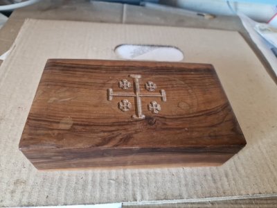 boîte  en bois  croix de Jerusalem - 16 x 9 X 4 cm