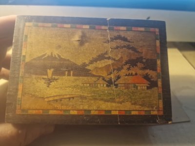 boîte  en bois  (ouverture dissimulée) 15 x 10 x 5