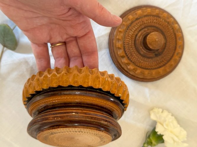 Boîte en bois vintage