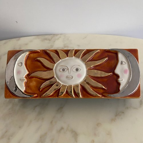 Boite en céramique par Marion de Crecy dans le goût de Mithé Espelt M3757