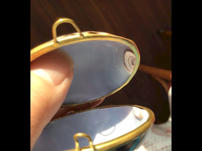 Boite en coquillage nacre pour chapelet  rosaire rosary box aumônière