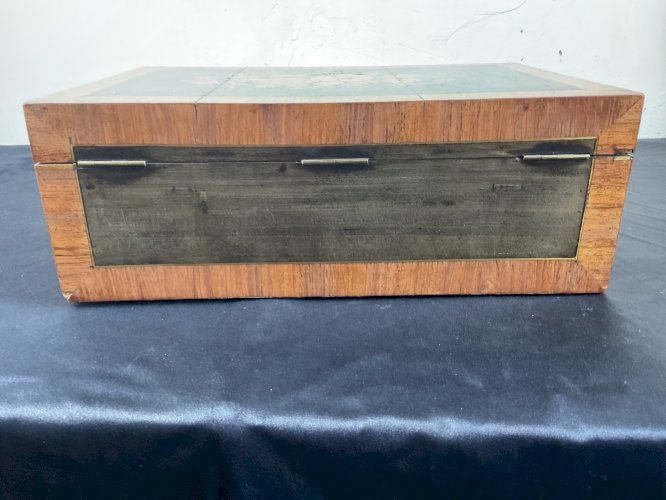BOÎTE en Marqueterie Coffret avec rangement intérieur Napoléon III  XIX -XX .