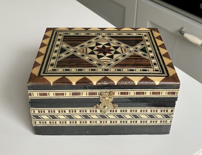 boite en marqueterie de bois style oriental Syrie