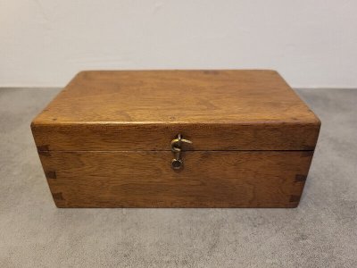 OLD WALNUT BOX WITH 4 COMPARTMENTS