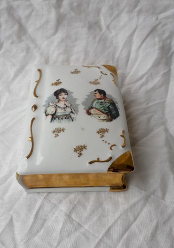 Boite en porcelaine Napoléon