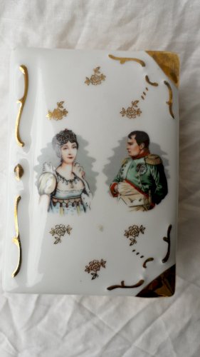 Boite en porcelaine Napoléon