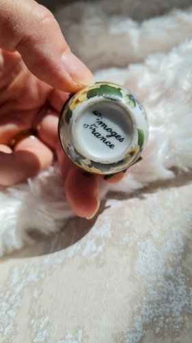 Boite en porcelaine ou pilulier Limoges France