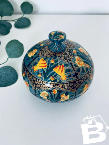 Boîte laquée papier mâché bohème Cachemire Inde vintage peinte main