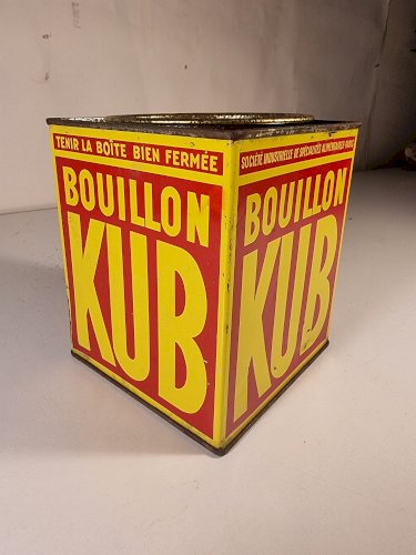 Boite métallique Bouillon KUB ancienne