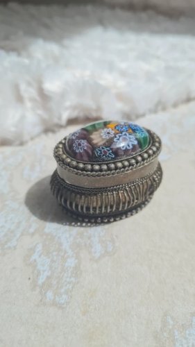 Boite Millefiori , verre de Murano et métal argenté- pilulier