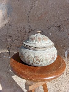 Boîte orientale ancienne 