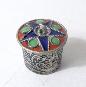 Vintage 60s/70s Moroccan Berber Cloisonné Enamel Pendant Box