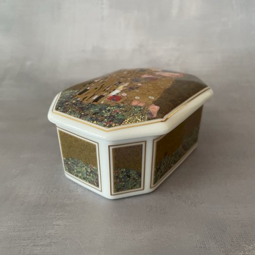 Boite porcelaine Goebel Le baiser / Des kuss de Gustav Klilmt - Artis Orbis