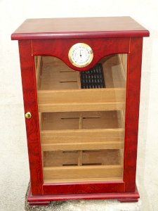 CIGAR HUMIDOR DISPLAY BOX from WOOD and GLASS STORE DECORATION COLLECTION D