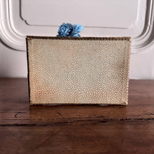 Boite publicitaire 1900 Eau de Cologne Bouquet Savon superfin M3707