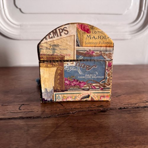 Boite publicitaire 1900 Eau de Cologne Bouquet Savon superfin M3707