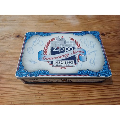 Boite Publicitaire en Tole des Briquets Zippo