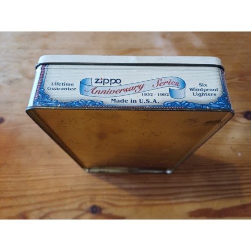 Boite Publicitaire en Tole des Briquets Zippo