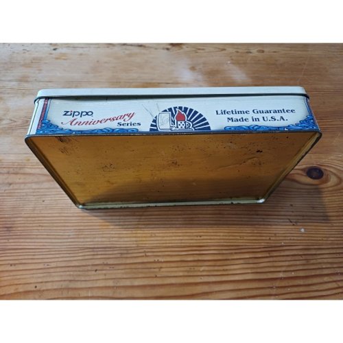 Boite Publicitaire en Tole des Briquets Zippo