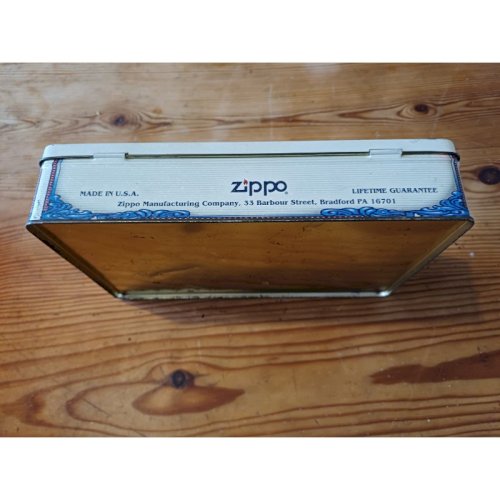 Boite Publicitaire en Tole des Briquets Zippo