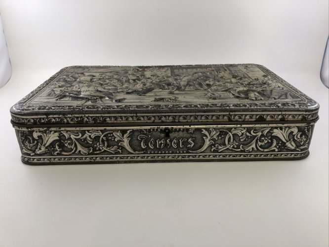 Boîte vintage décor Teniers – “Mariage Paysan” – Relief peint – Années 60