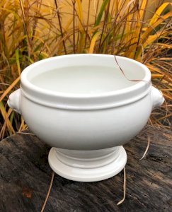 Vintage lion head ear soup bowl in porcelain