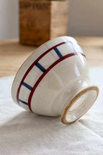 Bol ancien en faïence Creil et Montereau HBCM décor Béarn