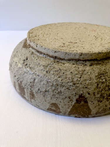 Bol ou plat en grès pyrité