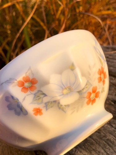 Bol rétro vintage en porcelaine de Limoges motifs fleurs