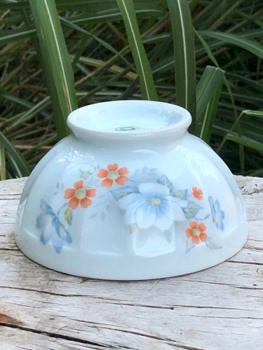 Bol vintage en porcelaine de Limoges motifs fleurs