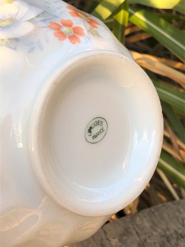 Bol vintage en porcelaine de Limoges motifs fleurs