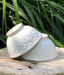 Antique white bowls in Italian ceramic