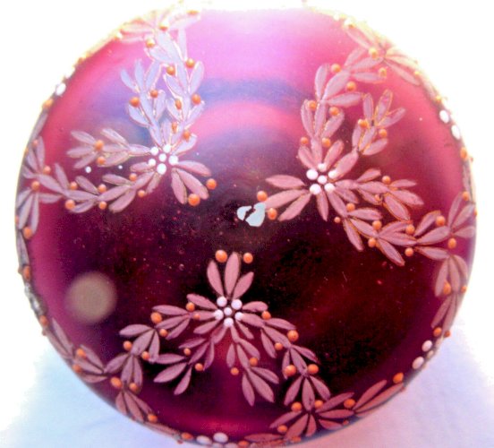 Bonbonnière Art Nouveau verre grenat violet émaillé Legras: Guirlandes de fleurs