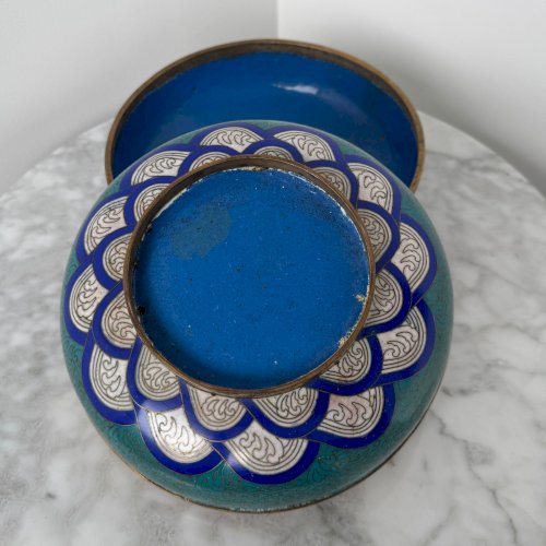 Bonbonnière cloisonnée Chine XIXe décor de dragon M3957