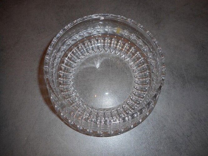 BONBONNIERE EN CRISTAL ET METAL ARGENTE ET DORE