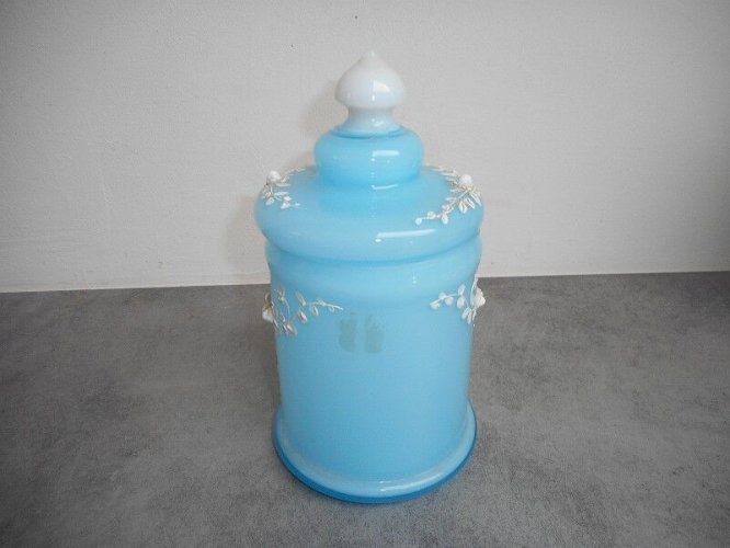 BONBONNIERE EN OPALINE DECOREE A LA MAIN SCHNEIDER