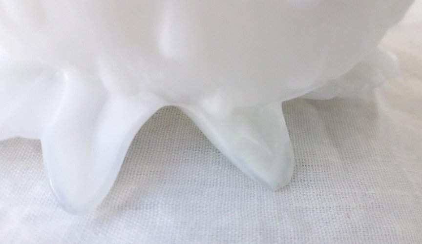 Bonbonnière en opaline