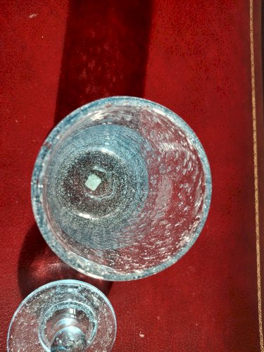 Bonbonnière pour enfants méritants en verre bullé de Biot, dit pot apothicaire avec son couvercle