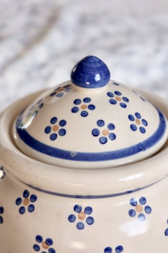 Bonbonnière vintage beige faïence - Décor fleuri bleu peint à la main