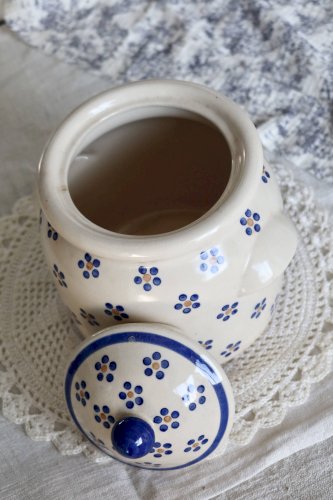 Bonbonnière vintage beige faïence - Décor fleuri bleu peint à la main