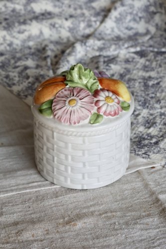 Bonbonnière vintage céramique tressée et barbotine