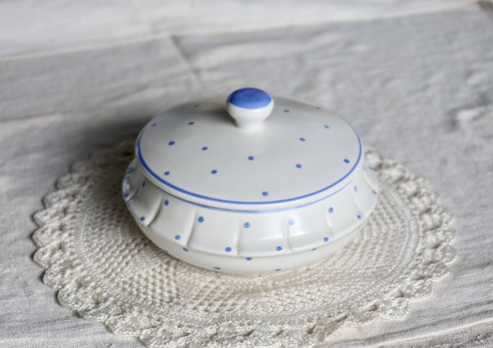 Bonbonnière vintage faïence ivoire pois bleu