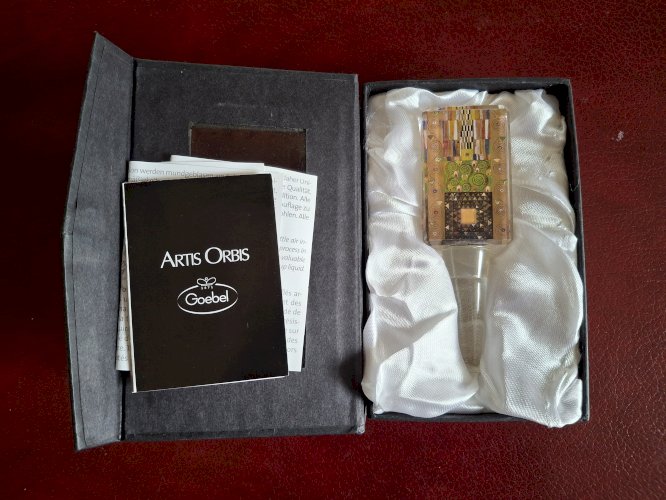 Bouchon de bouteille de vin en verre soufflé Goebel Artis Orbis collection Gustav Klimt