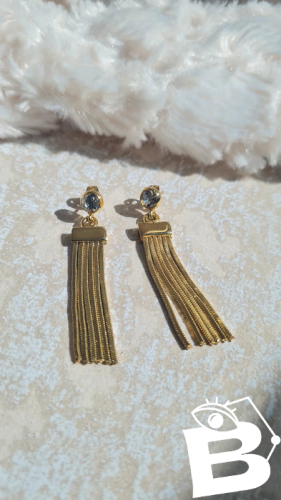Boucles d oreilles doré et strass