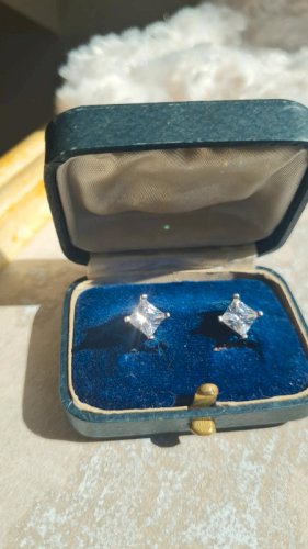 Boucles d oreilles puces  marque Esprit en argent 925