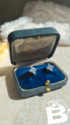 Boucles d oreilles puces  marque Esprit en argent 925