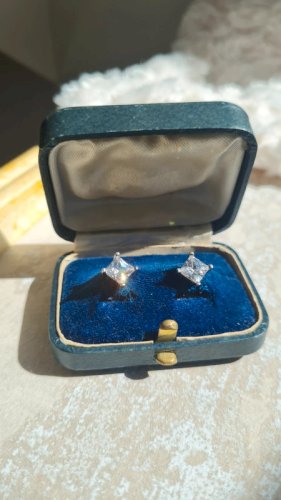 Boucles d oreilles puces  marque Esprit en argent 925