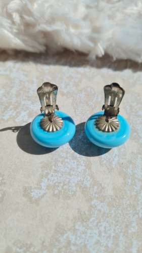 Boucles d oreilles vintage en pâte de verre bleu ciel - clips