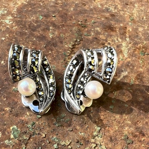boucles d’oreilles circa 1950/1960 argent massif / perles /marcassites- Vintage