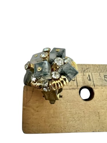 Boucles d’oreilles clip vintage couture jaspe chic élégante vers 1960 rétro